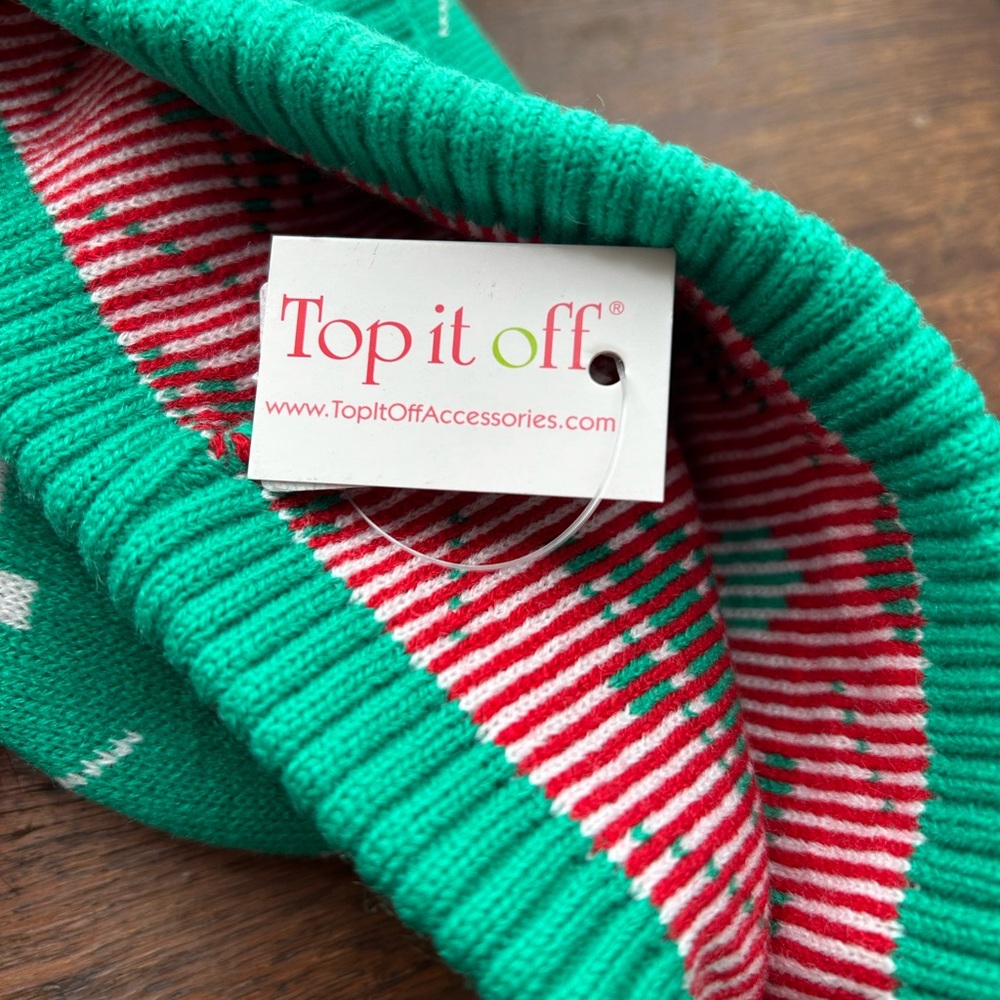 Top it off Katie Beanie Christmas hat - Picture 2 of 6